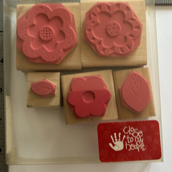 CTMH S435 Funky Florals stamp set - Picture 3 of 5